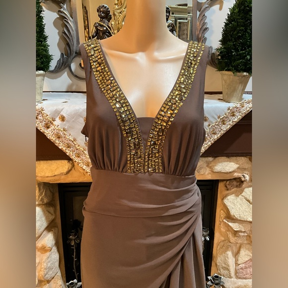 Anne Klein sleeveless embellished ruched dress 12 - Picture 2 of 12